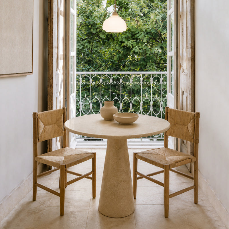 Mesa de Jantar Azoia num ambiente interior