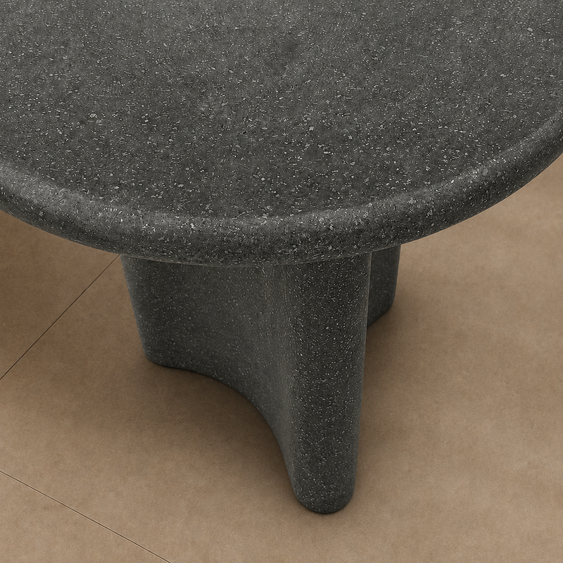 Mesa Lateral Elia, detalhe do tampo em pedra